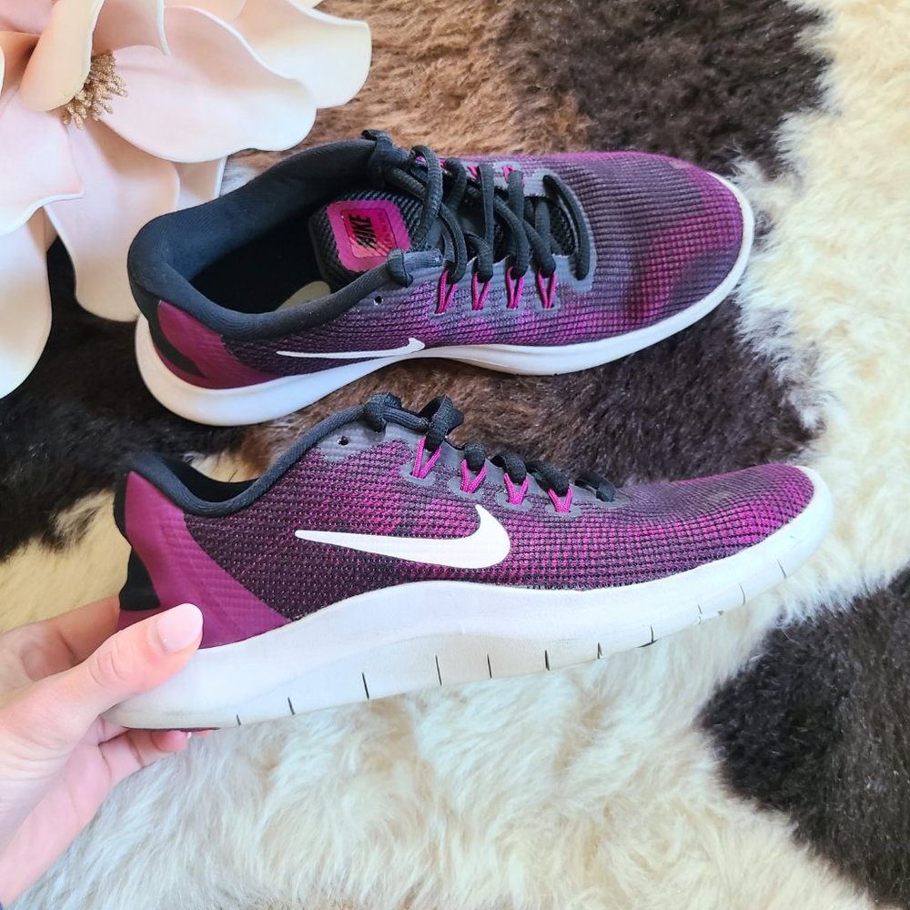 Nike Flex Running Sneakers in True Berry Purple/Black/White Women's Size 6.5